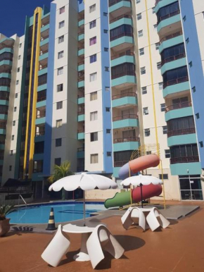 Apto de 2 quartos com excelente parque aquático em Caldas Novas-GO